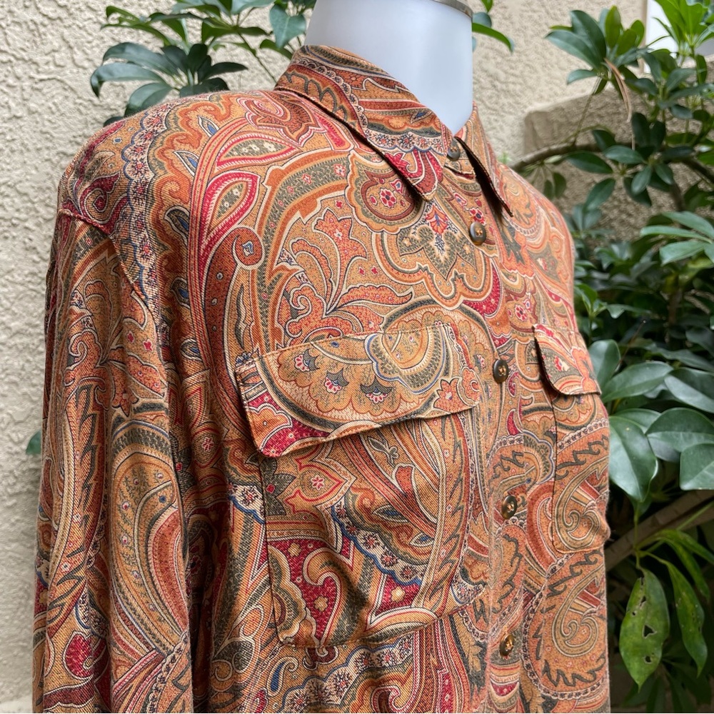 Vintage multicolored Liz Claiborne rayon button down blouse - Picture 3 of 12